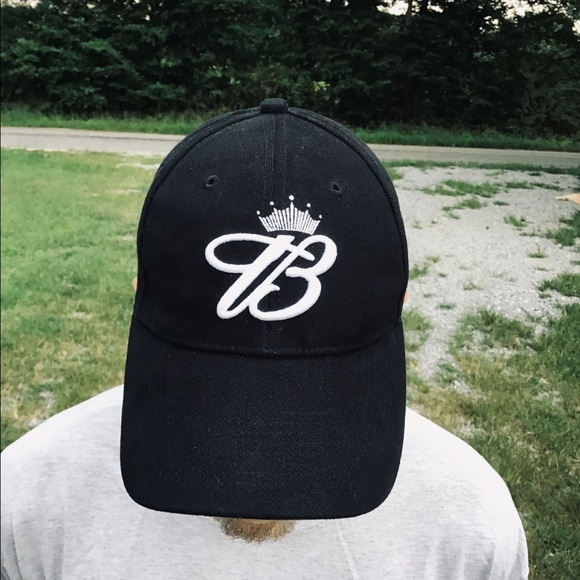 black budweiser hat